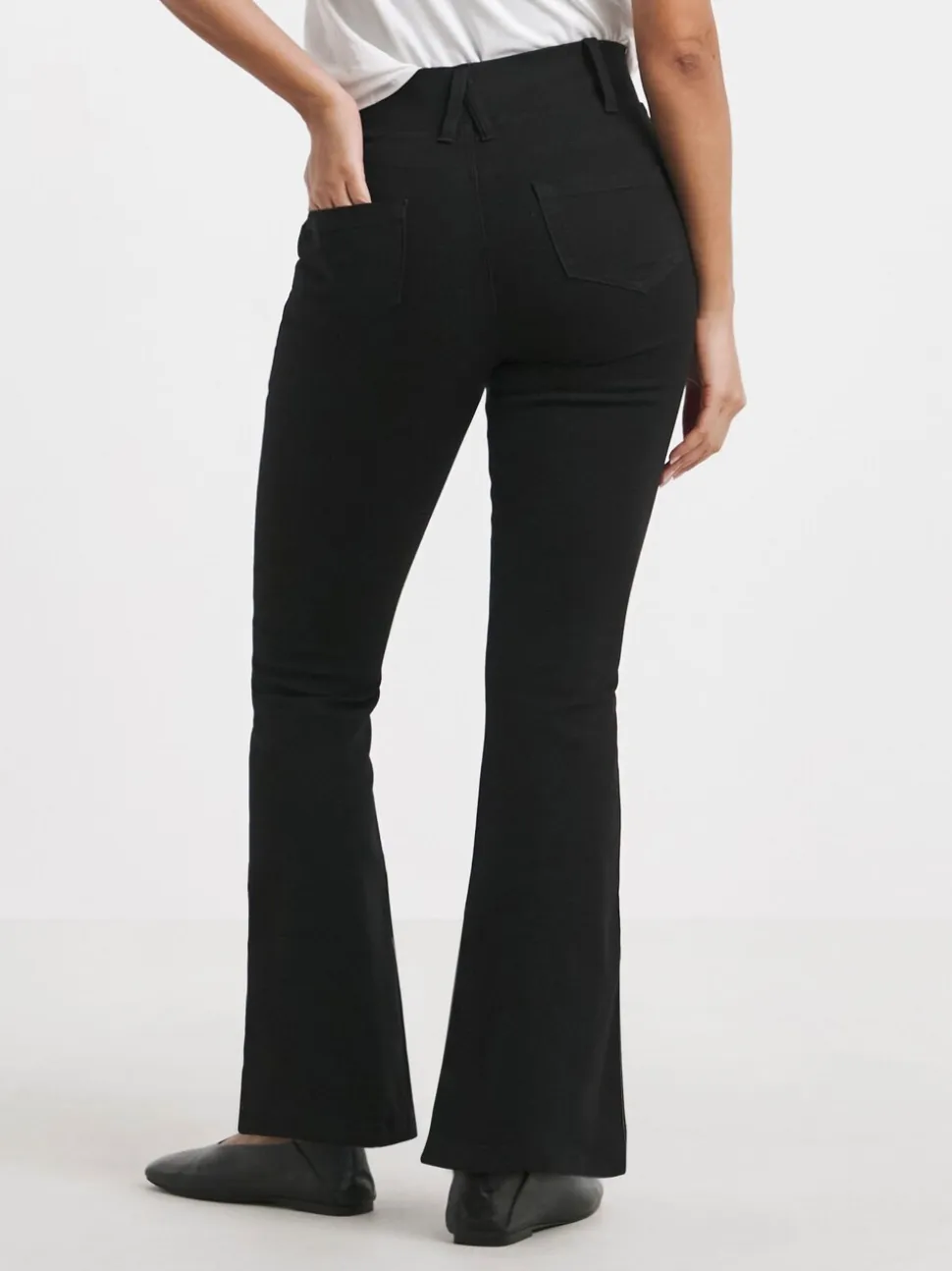 Simply Be Black Flared Pull On Jeggings