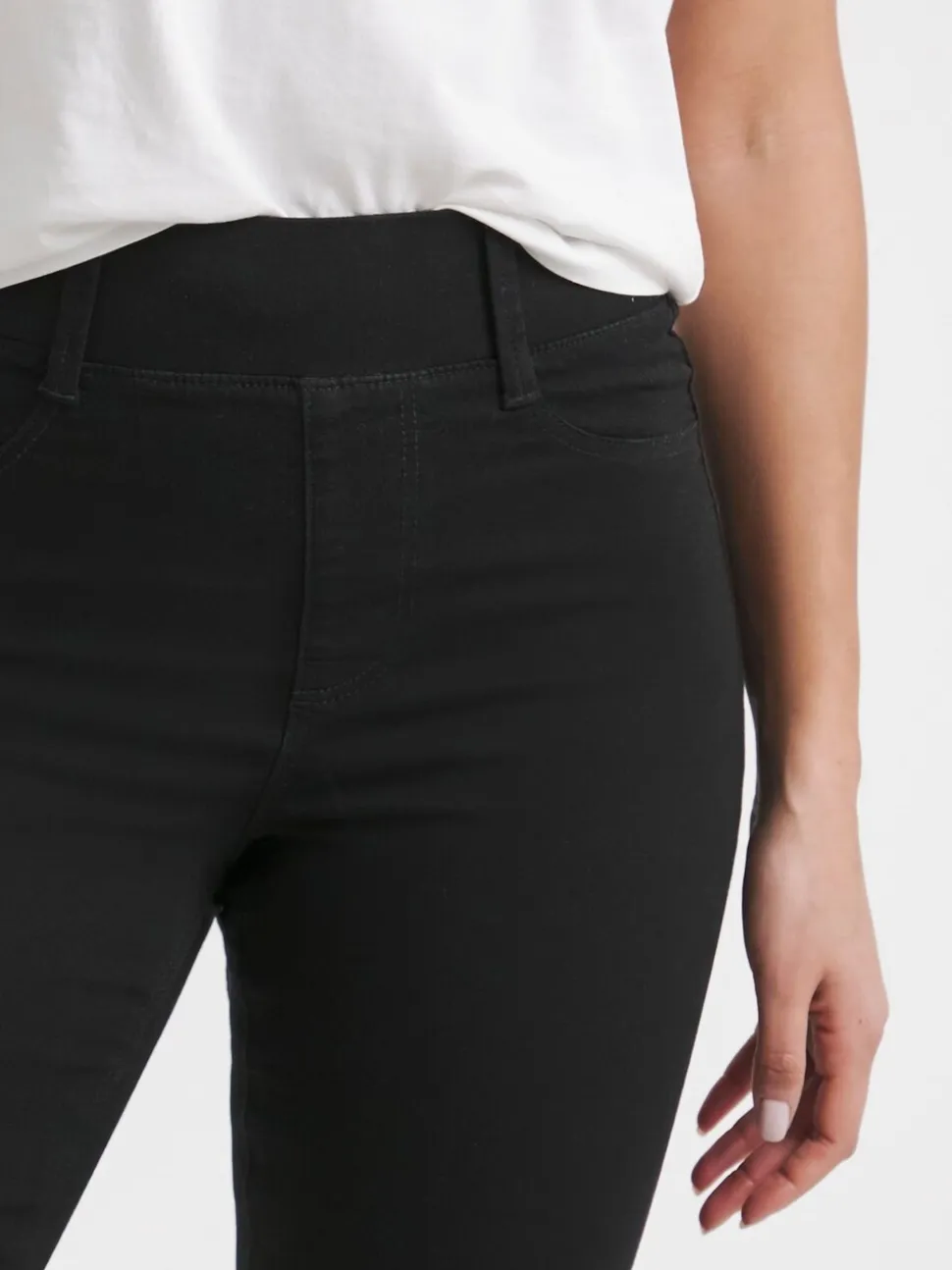 Simply Be Black Flared Pull On Jeggings