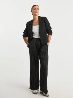 Simply Be Black Oversized Cropped Blazer