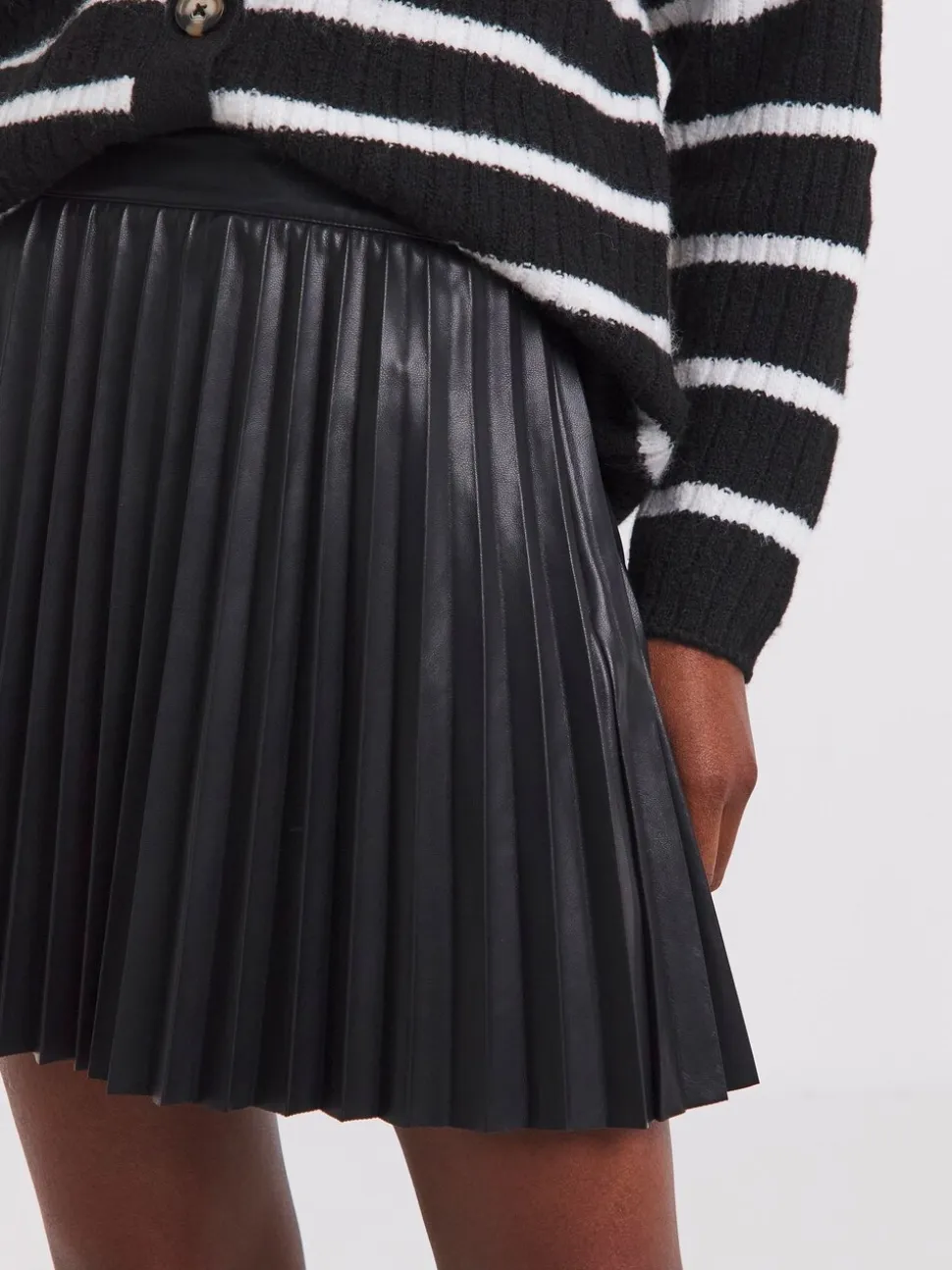 Simply Be Black PU Pleated Mini Skirt