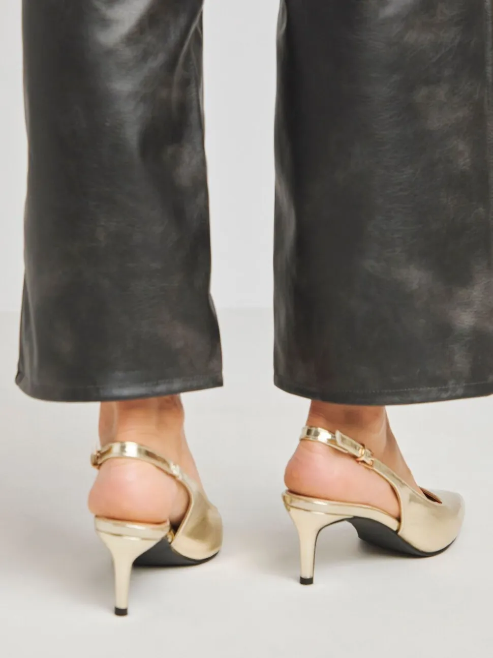 Simply Be Gold Extra Wide Fit Slingback Court Shoes