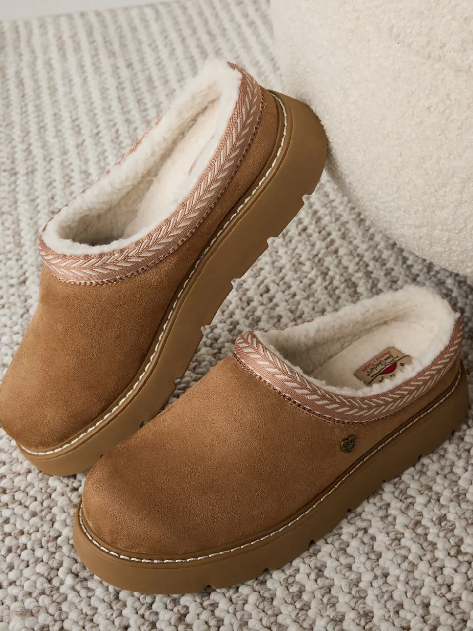 Skechers Brown Keepsakes Lite Cozy Fest Slippers