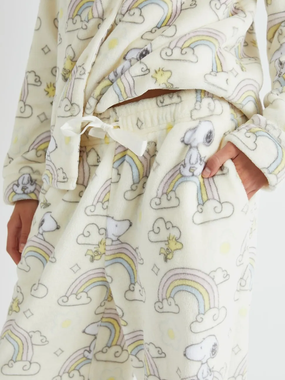 Skinnydip White Peanuts x Skinnydip Snoopy Rainbow Fleece Pyjamas Set