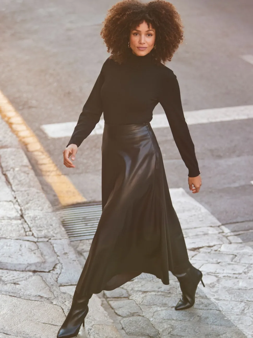 Sosandar Black Faux Leather Midaxi Skirt
