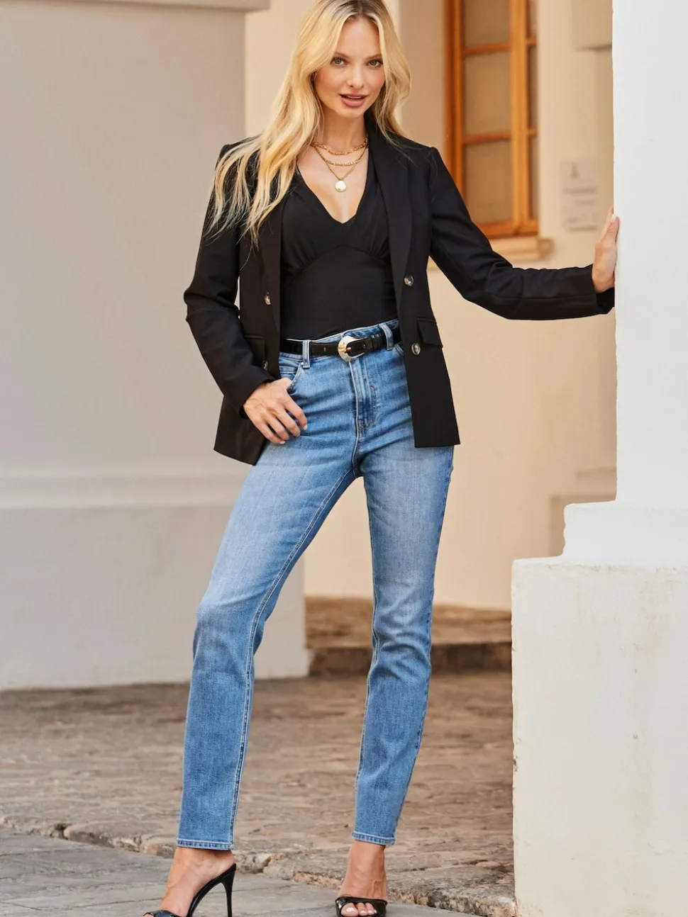 Sosandar Black Fitted Blazer
