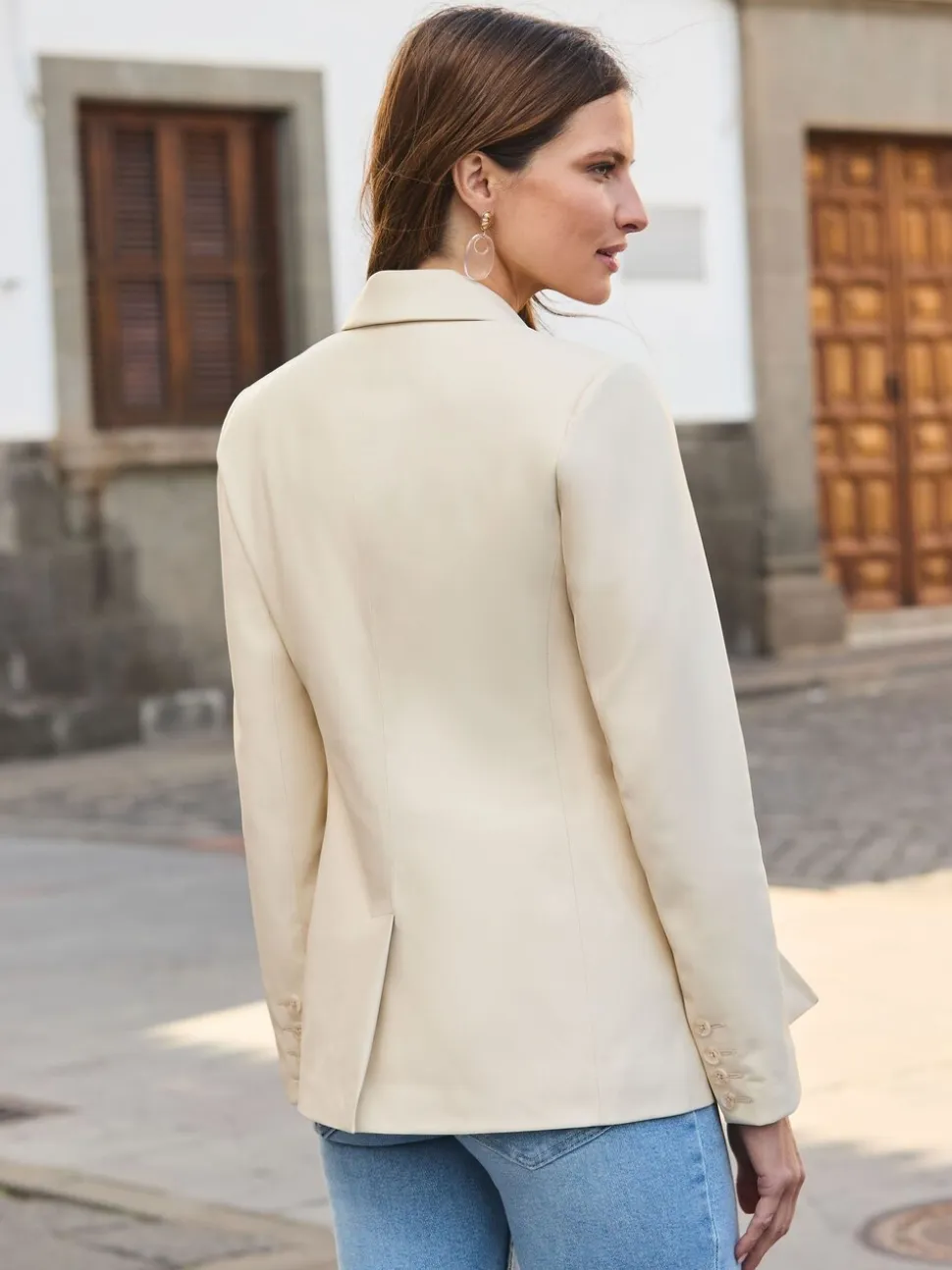 Sosandar Cream Faux Leather Blazer