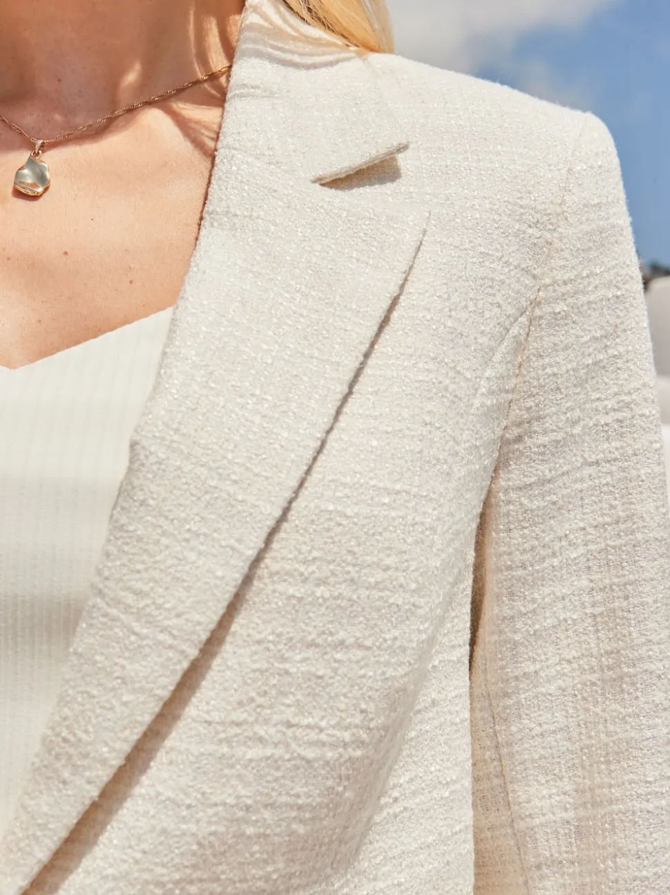 Sosandar Natural Boucle Blazer With Pearlescent Button