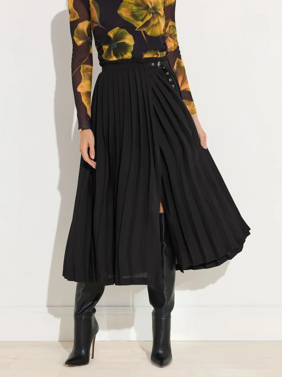 Star by Julien MacDonald Black Pleated Maxi Skirt