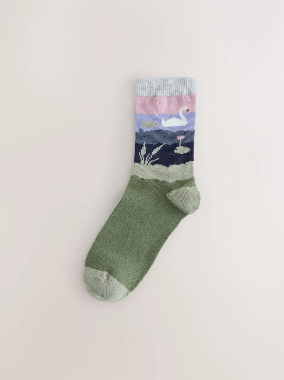 Swan Scene Warm Handle Cotton Ankle Socks 2 Pack