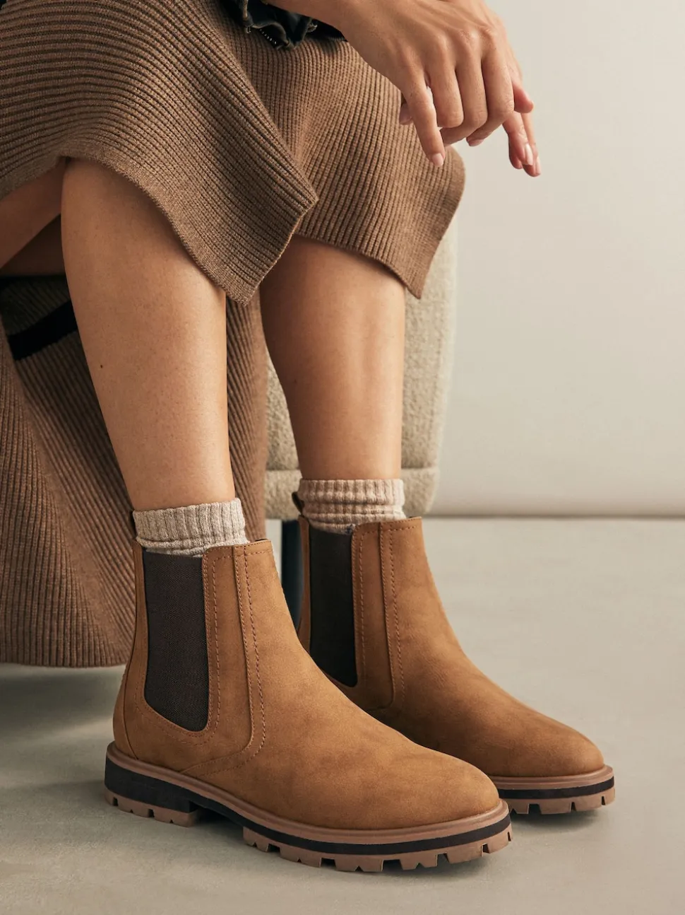 Tan Brown Standard/Wide Fit Chelsea Boots