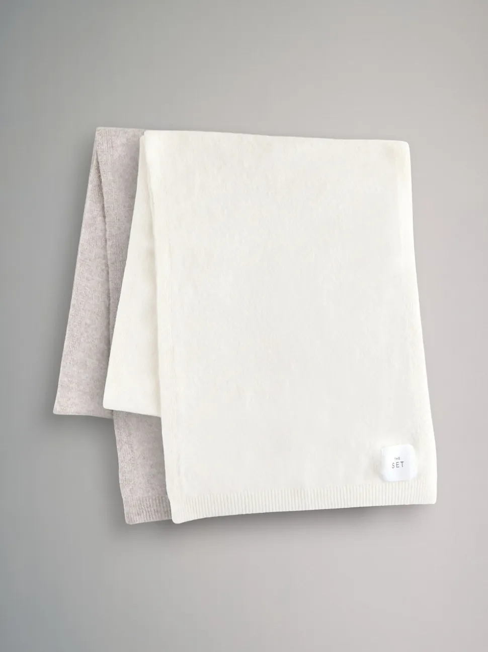 The Set 2 Pack Fine Knit Scarf Set Oatmeal/Cream