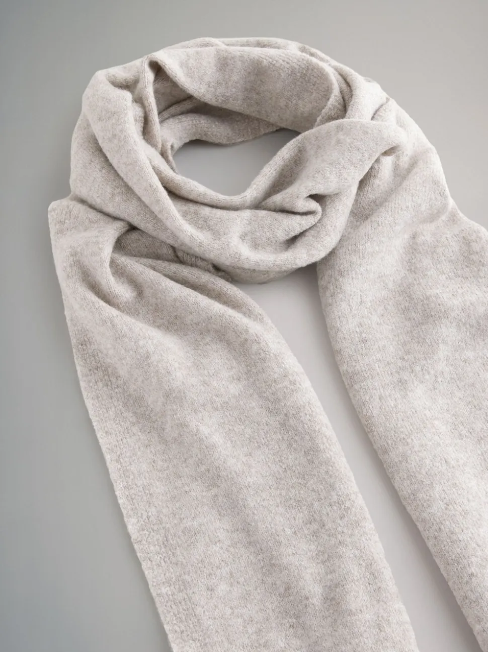 The Set 2 Pack Fine Knit Scarf Set Oatmeal/Cream
