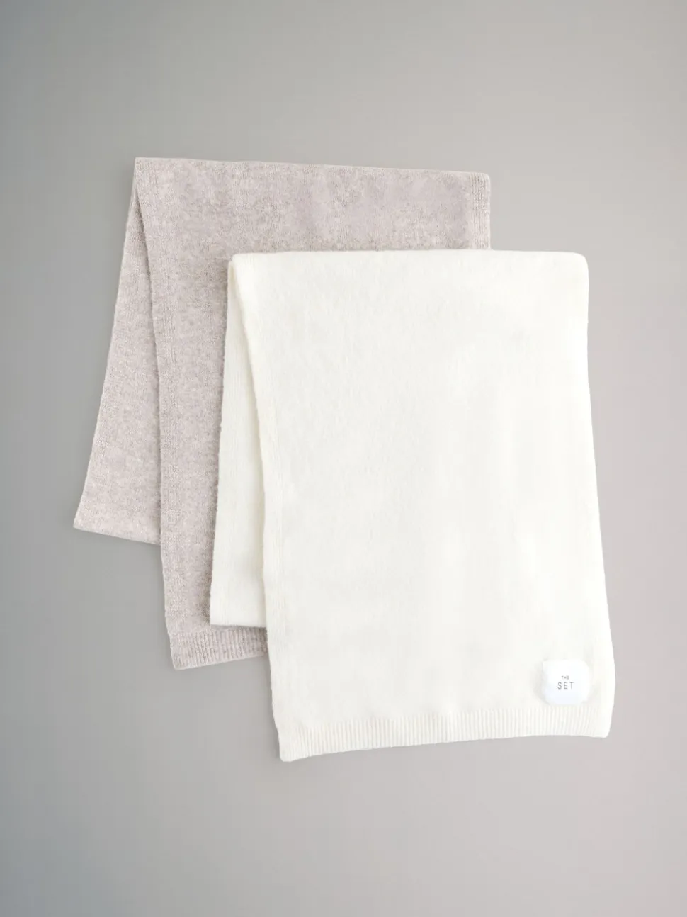 The Set 2 Pack Fine Knit Scarf Set Oatmeal/Cream