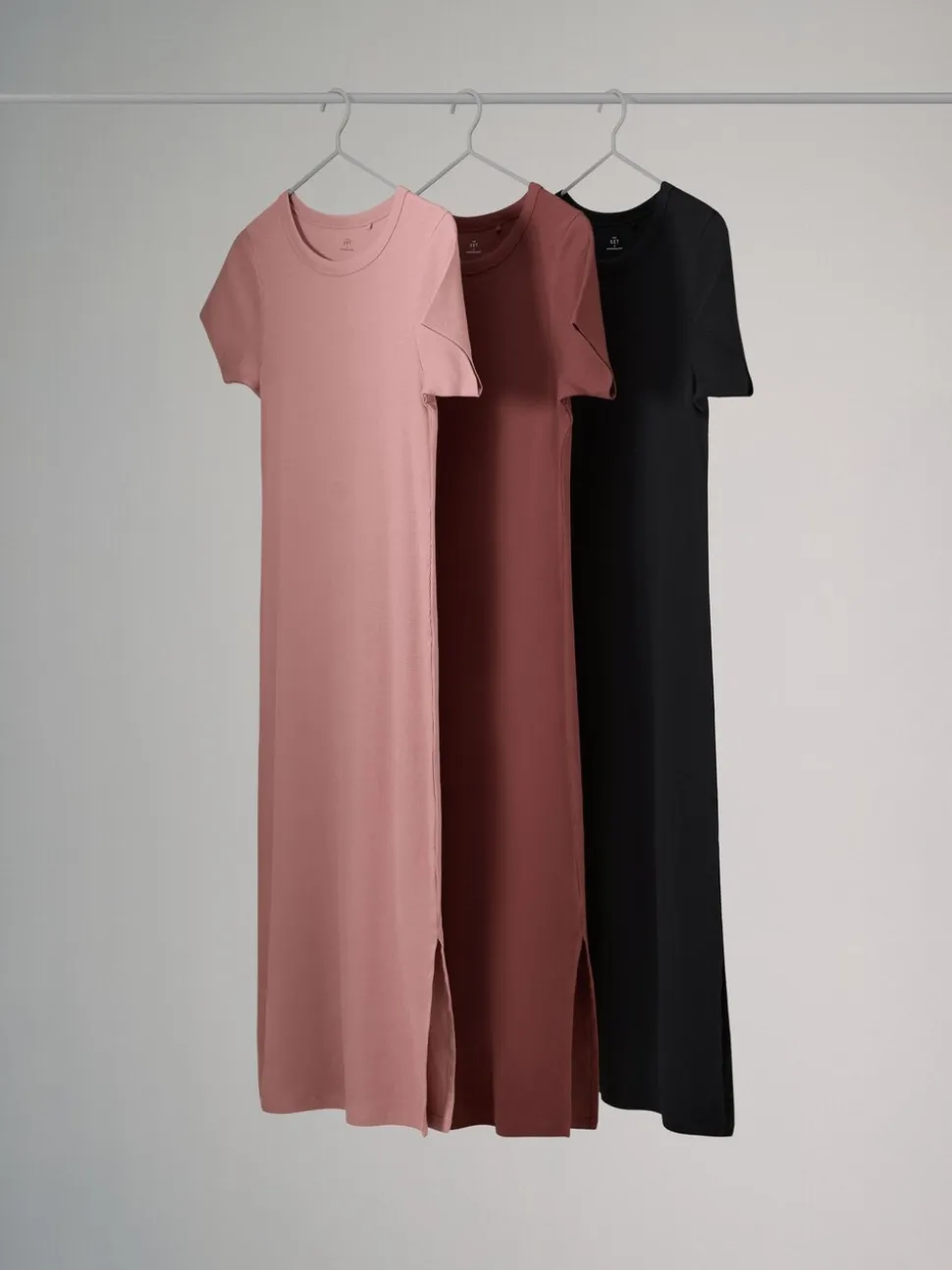 The Set 3 Pack Short Sleeve Ribbed Midi Dresses Black/Mauve Pink/Light Pink