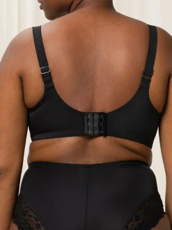 Triumph Black Ladyform Soft Minimiser Wired Bra