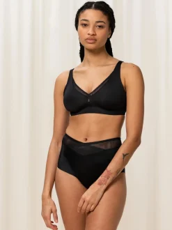Triumph Black Non Wired True Shape Sensation Minimizer Bra