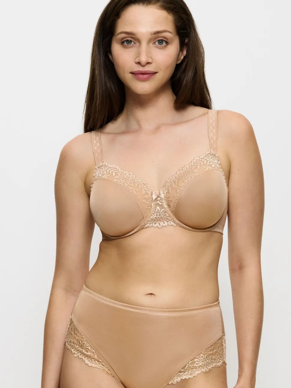 Triumph Nude Ladyform Soft Minimiser Wired Bra