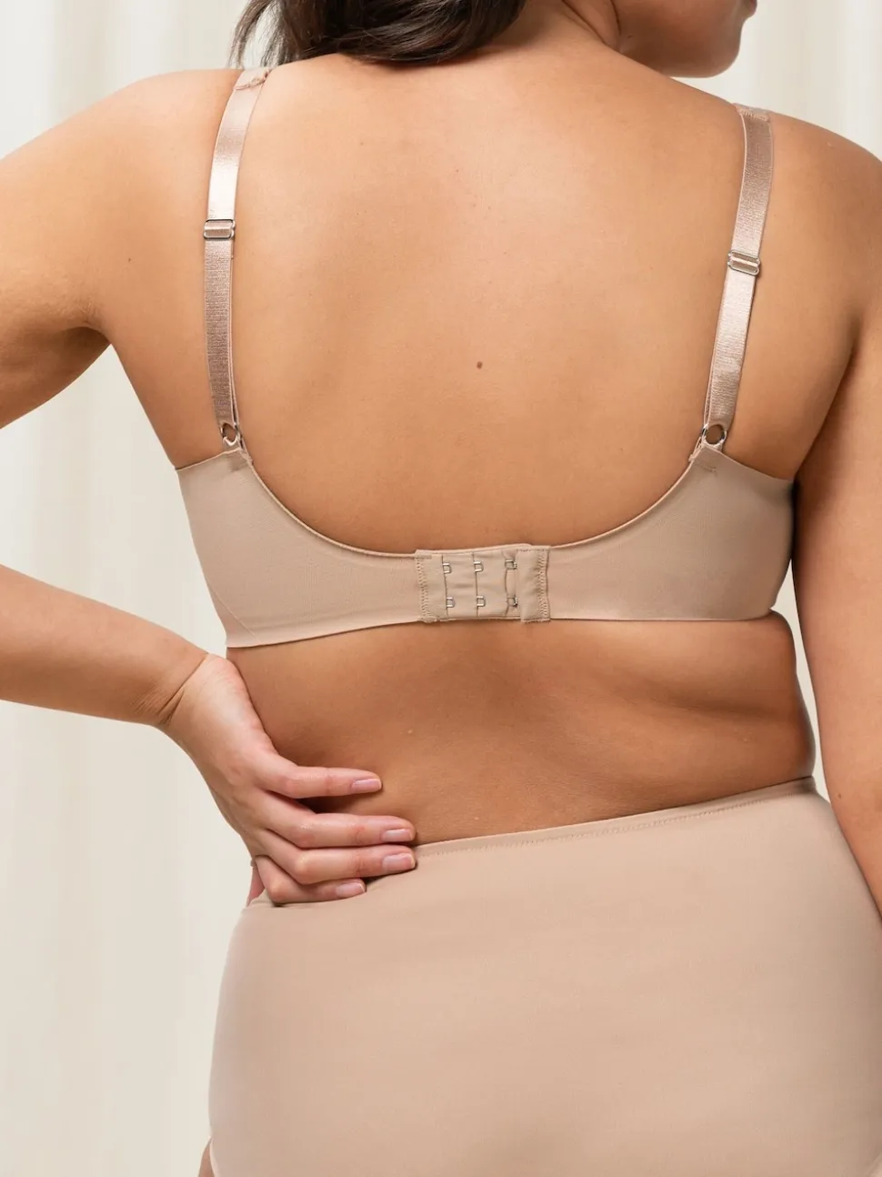 Triumph Nude Non Wired True Shape Sensation Minimizer Bra