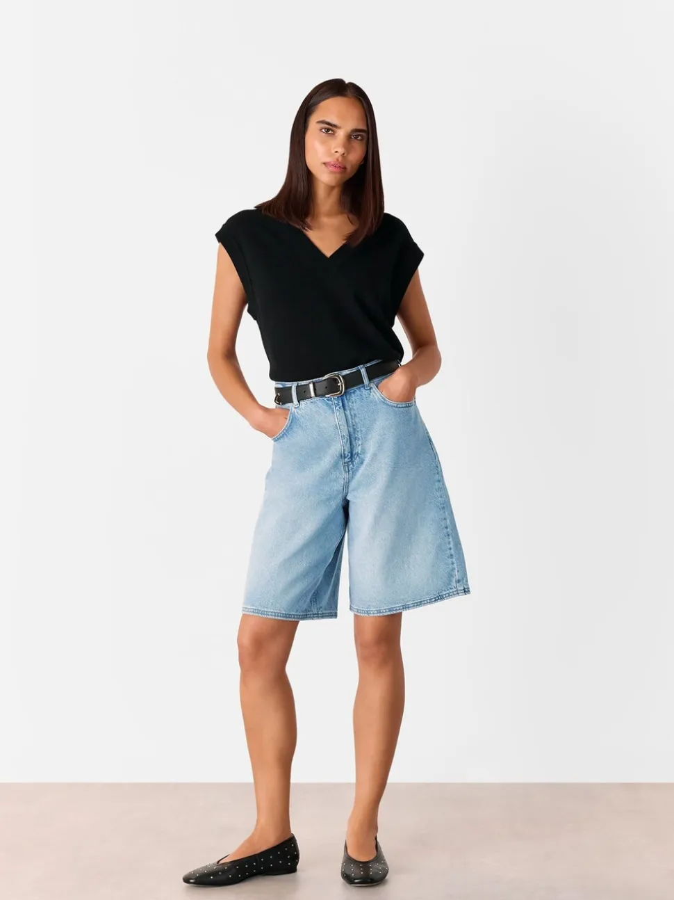 Whistles Blue 100% Cotton Authentic Knee Length Shorts