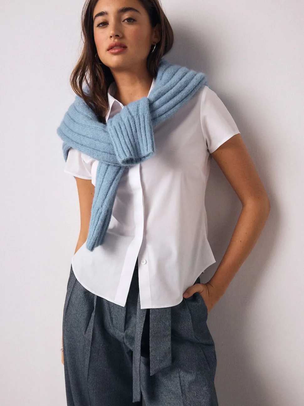 White Fitted Stretch Essential Short Sleeve Shirt