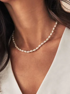 White Pearl Effect Short Necklace