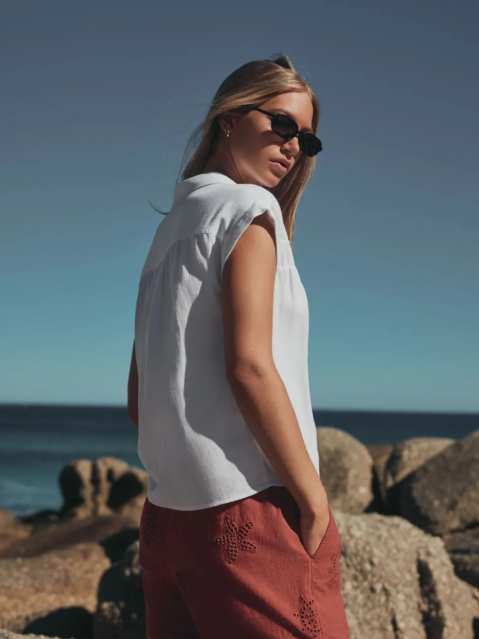 White Short Sleeve Shirt with Linen