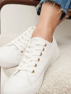 White Standard Fit Patent Baseball Trainers