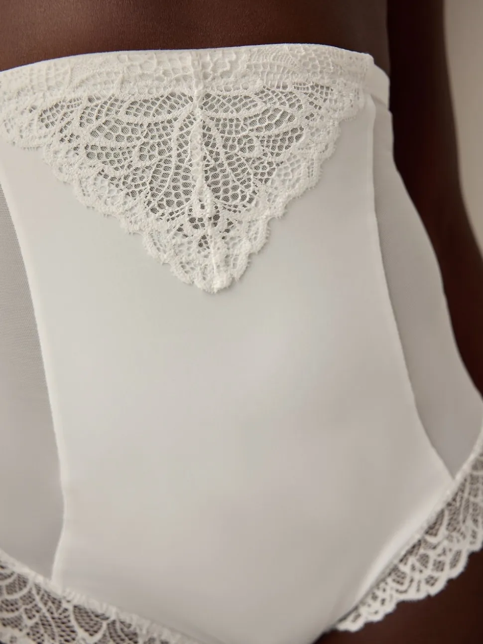 White Super High Waist Briefs Firm Tummy Control Shaping Briefs