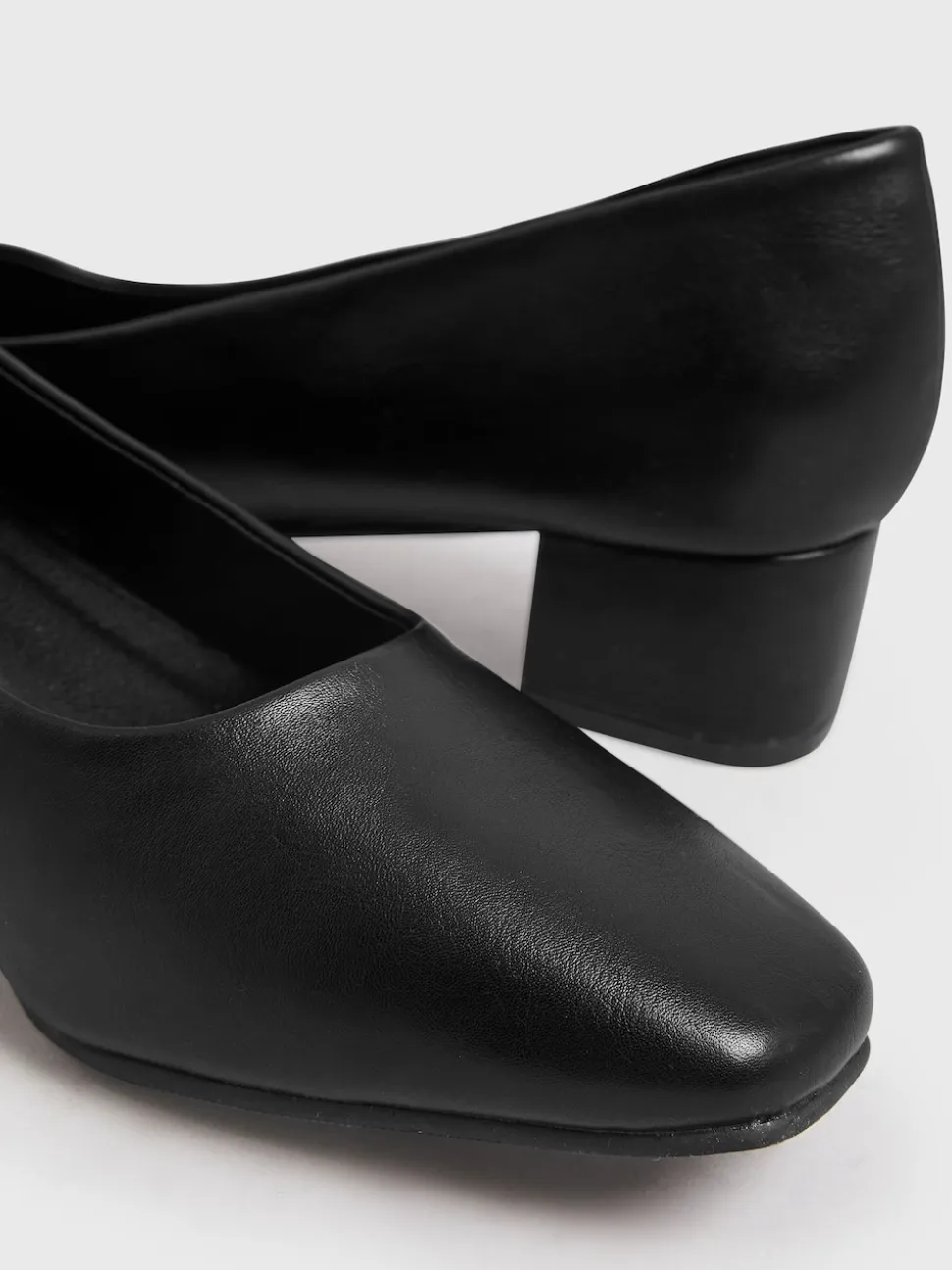 Yours Curve Black Extra Wide Fit Faux Leather Block Heel Court Shoes In Extra Wide EEE Fit