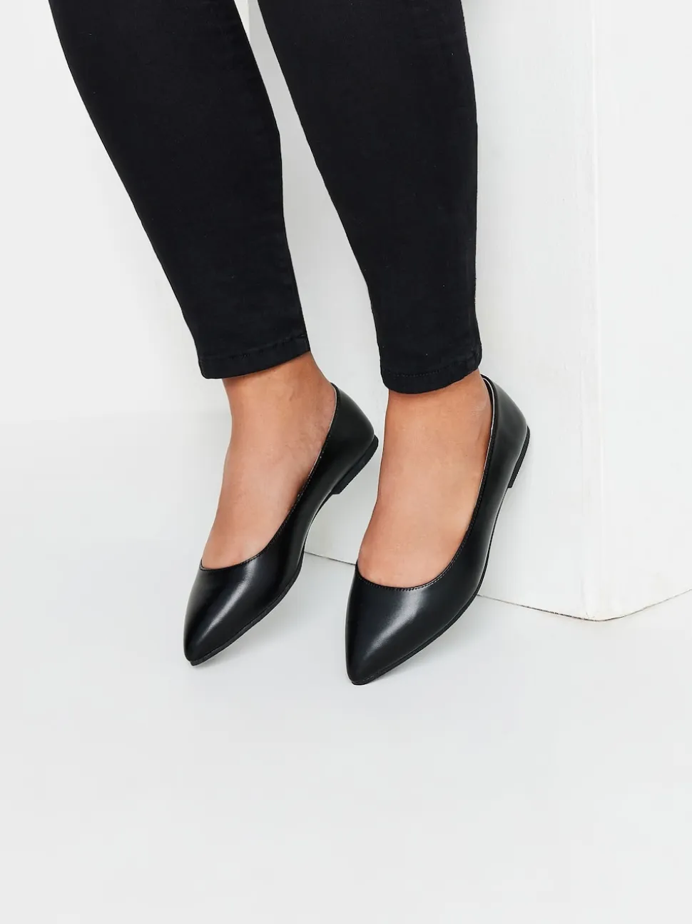 Yours Curve Black Extra Wide Fit Flat Point PU Shoes