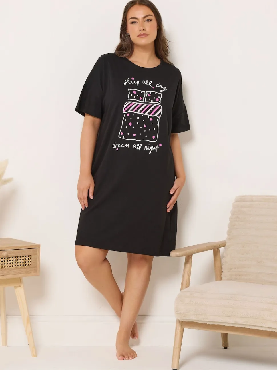 Yours Curve Black Sleep All Day Sleeptee Nightdress