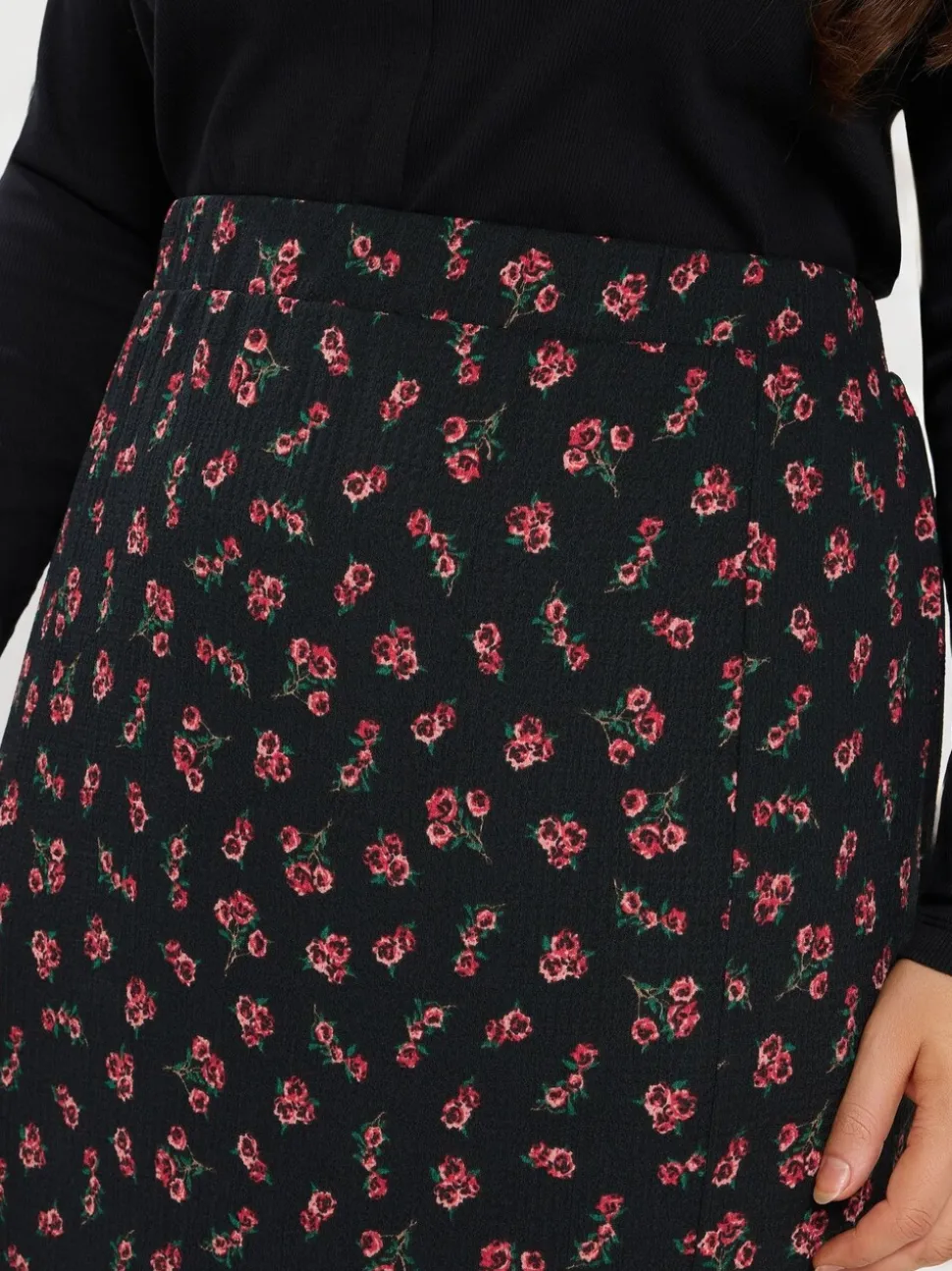 Yours Curve Black Textured Tube Skirt