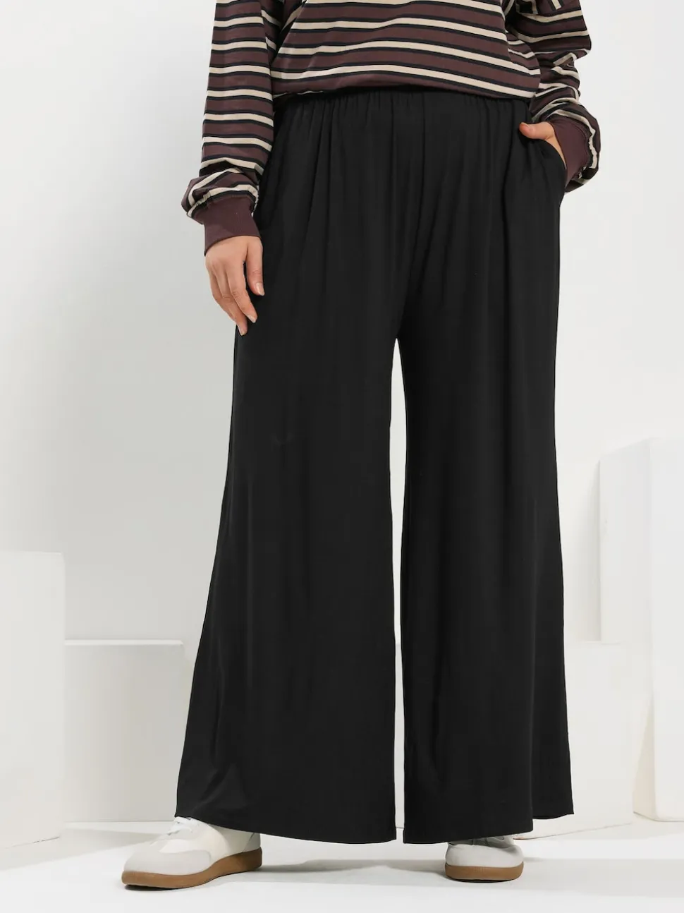 Yours Curve Black Wide Leg Trousers
